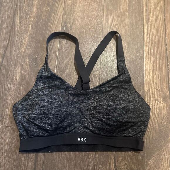 Victoria’s Secret VSX gray & black strappy crossover 32C sports bra - Picture 1 of 3